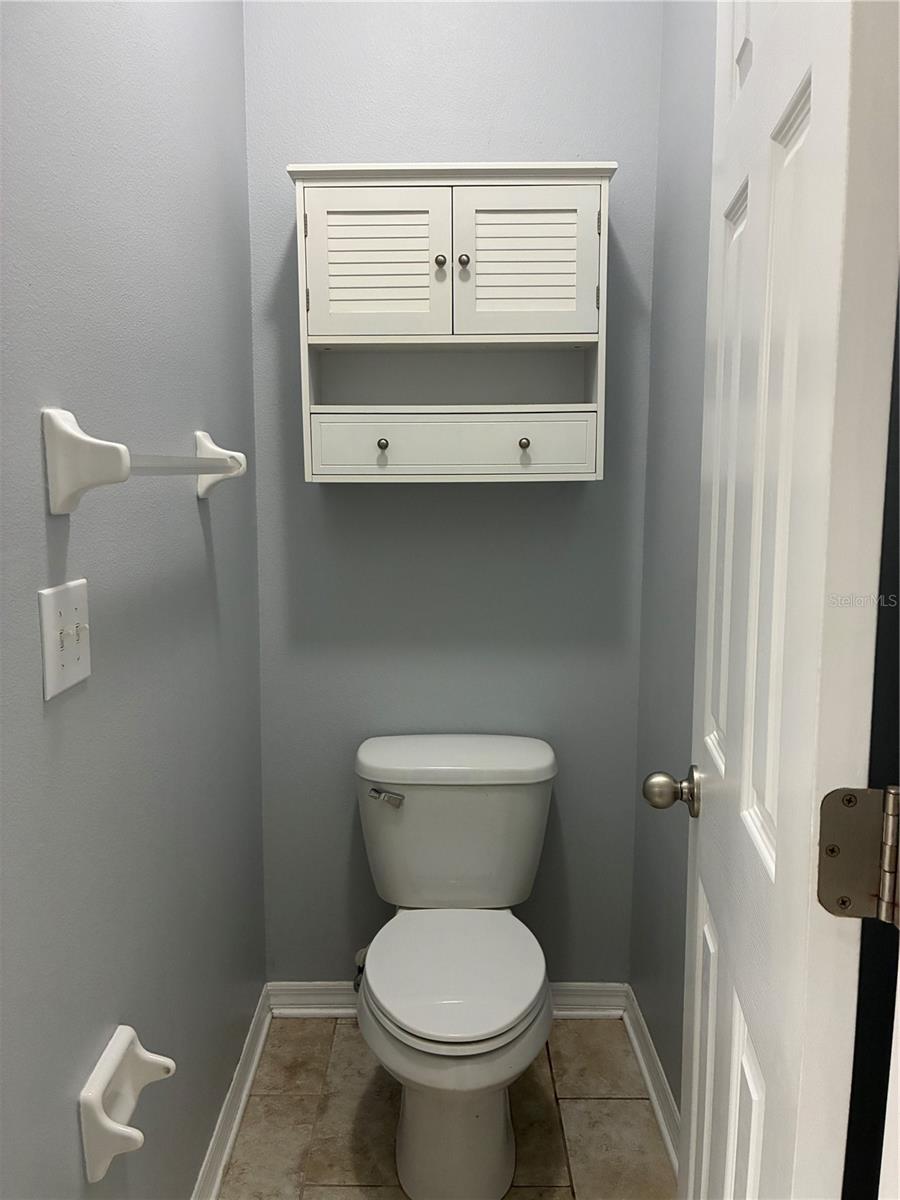 2319 NESSLEWOOD DR — photo 34