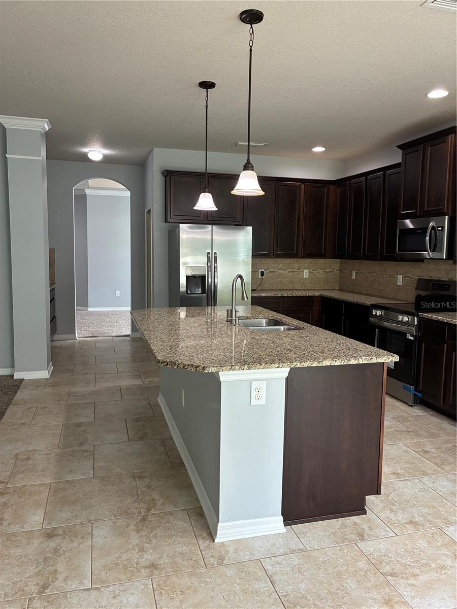 2319 NESSLEWOOD DR — photo 6