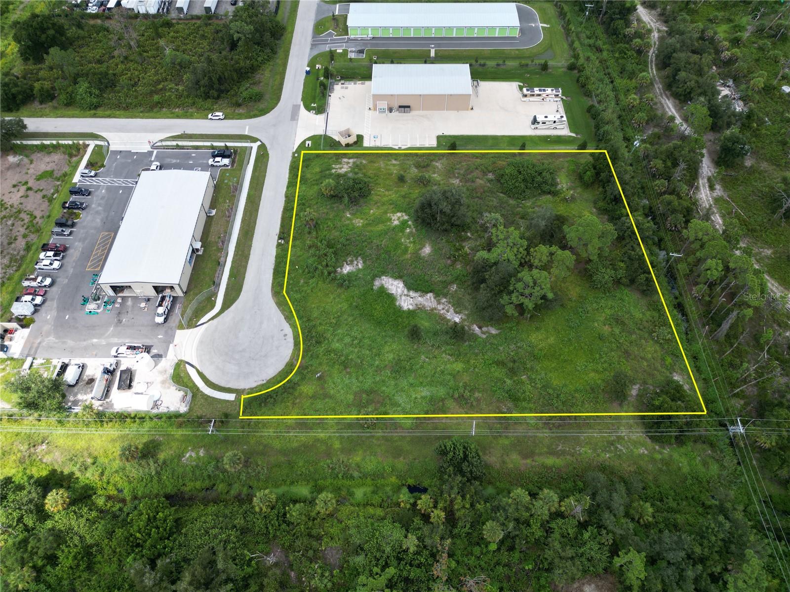 PAUL MORRIS DR — photo 3