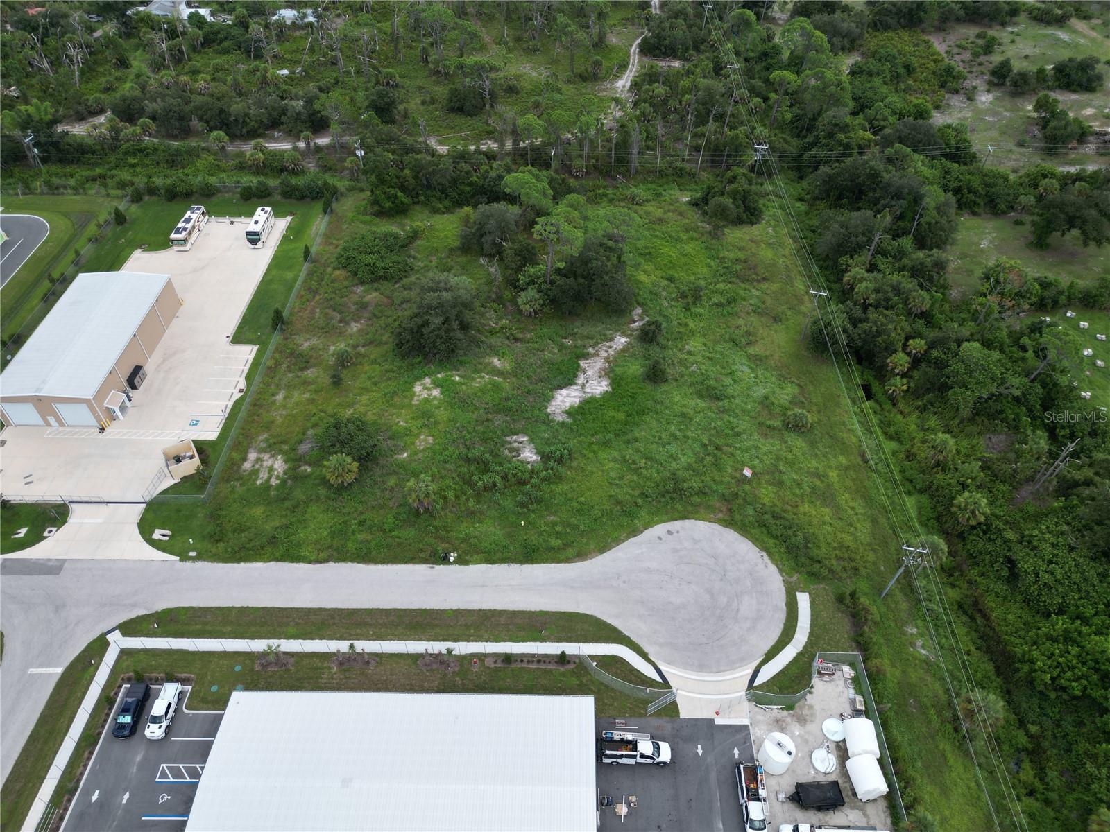 PAUL MORRIS DR — photo 11