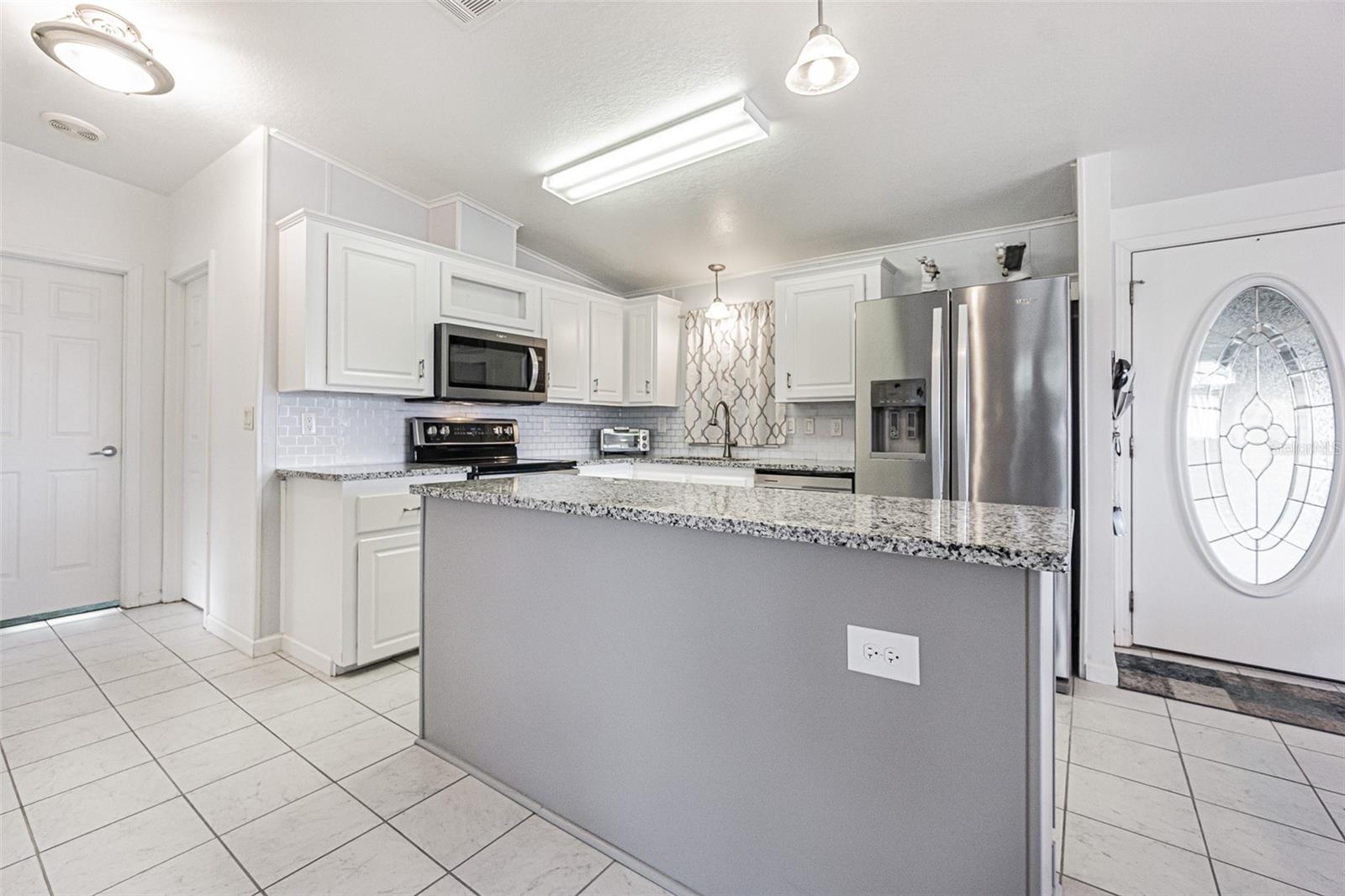 37232 NEUKOM AVE — photo 10