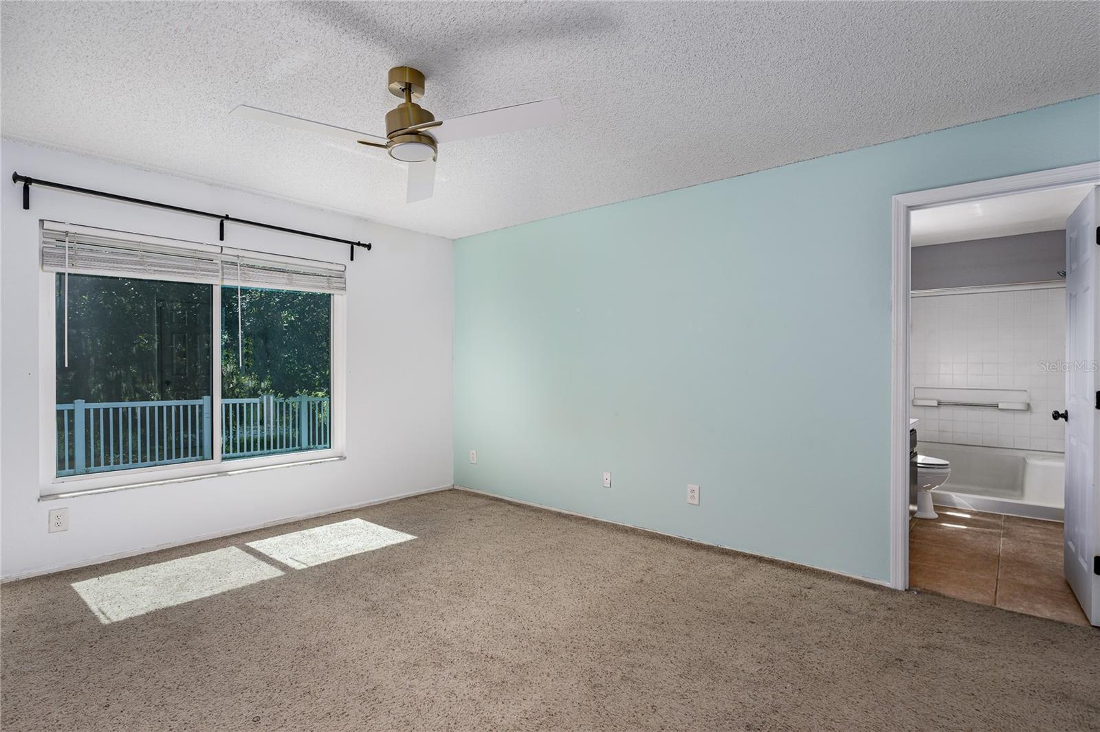 4008 KINGSFIELD DR — photo 16