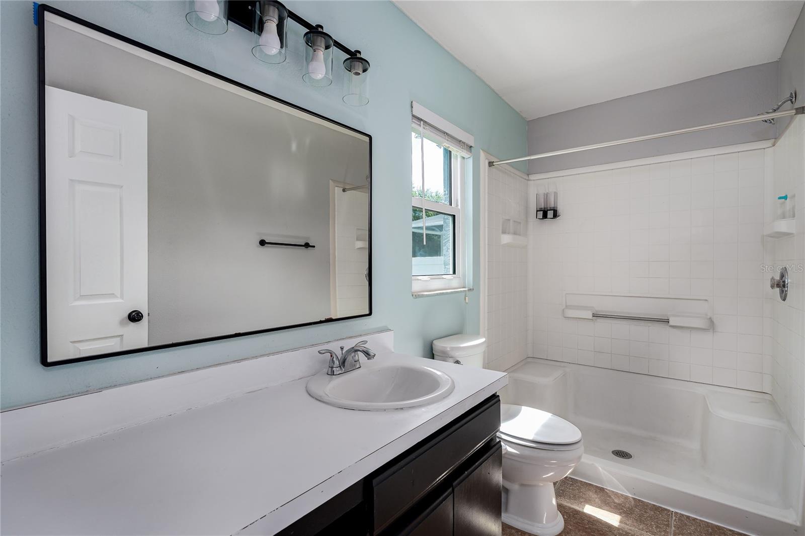 4008 KINGSFIELD DR — photo 17