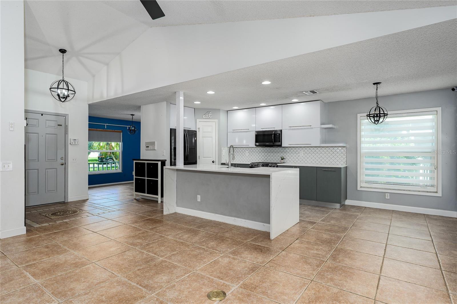4008 KINGSFIELD DR — photo 5