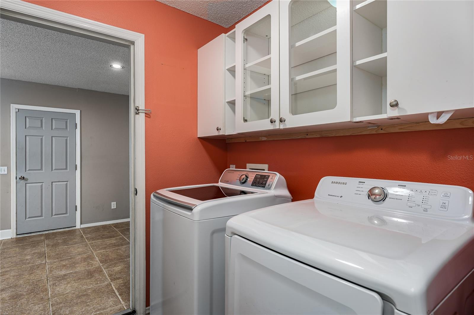 4008 KINGSFIELD DR — photo 28