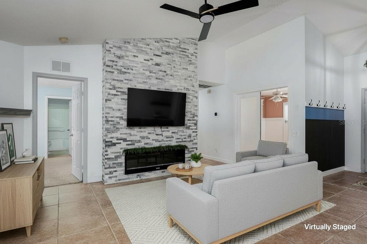 4008 KINGSFIELD DR — photo 3