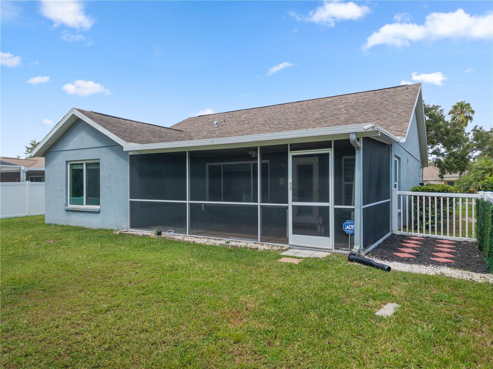 4008 KINGSFIELD DR — photo 37
