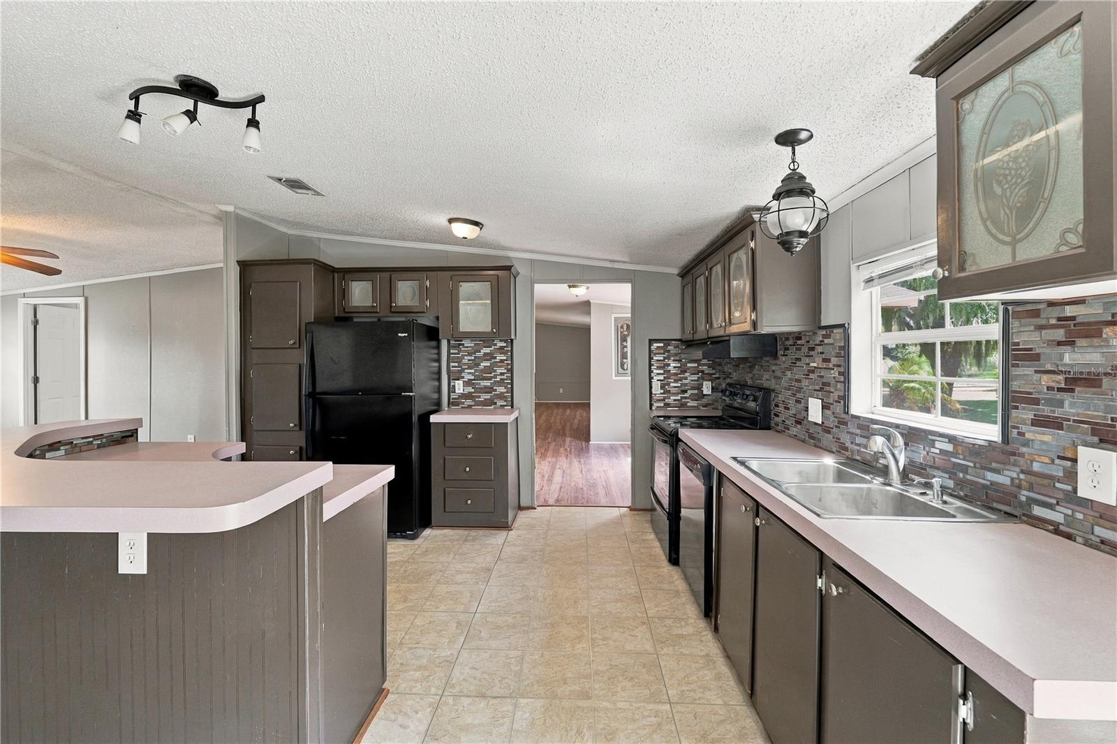 8611 COUNTY LINE RD — photo 11