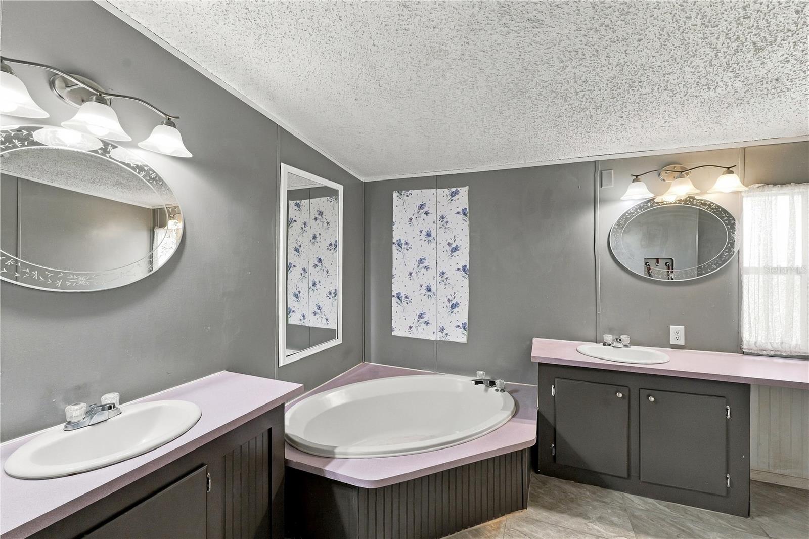 8611 COUNTY LINE RD — photo 19