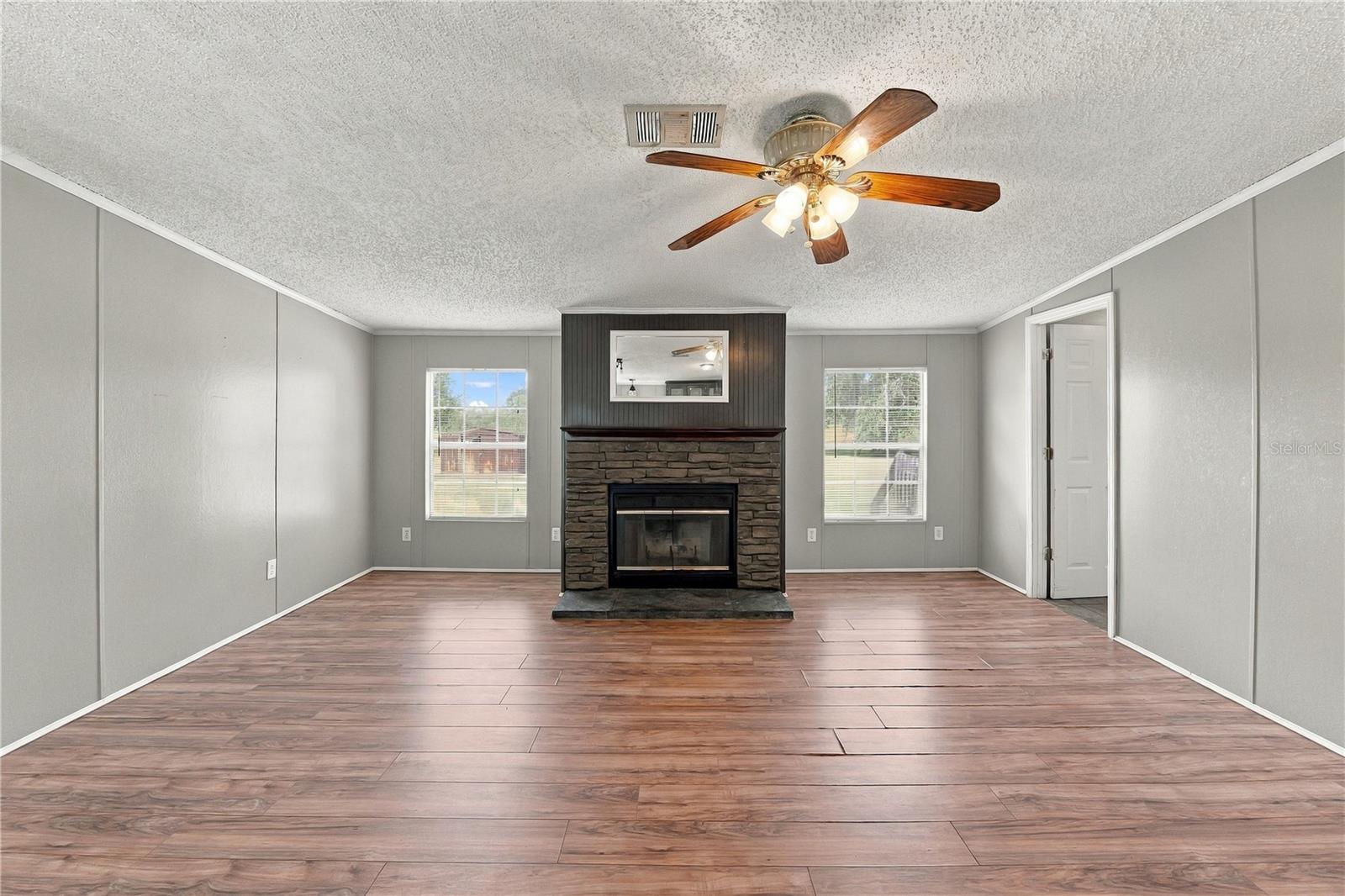 8611 COUNTY LINE RD — photo 9