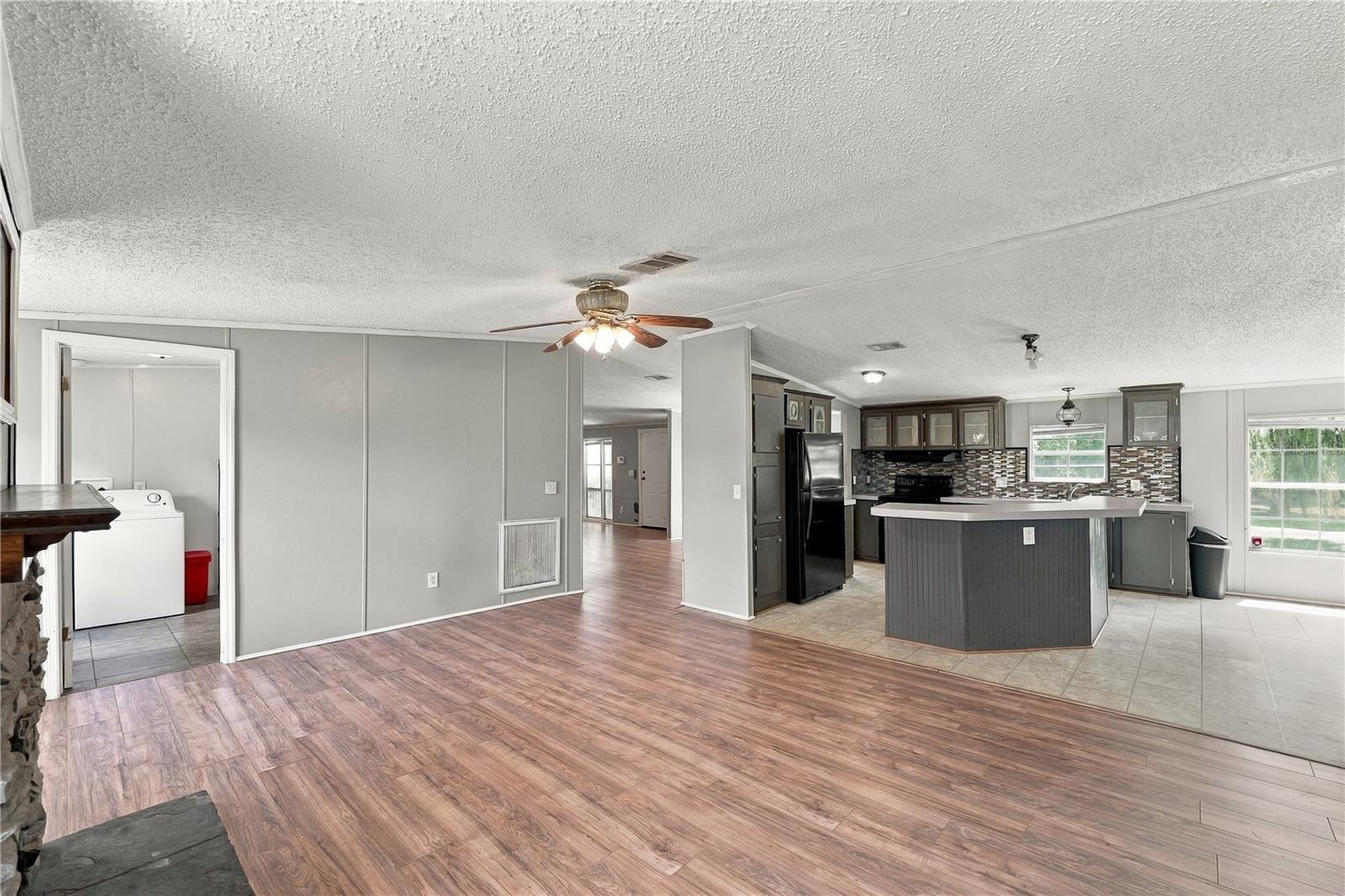 8611 COUNTY LINE RD — photo 13