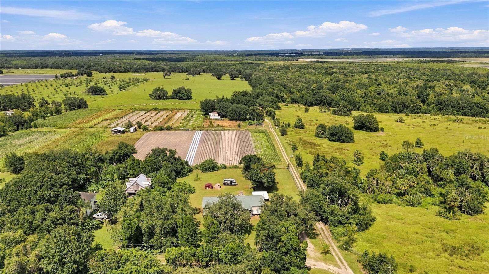 8611 COUNTY LINE RD — photo 32