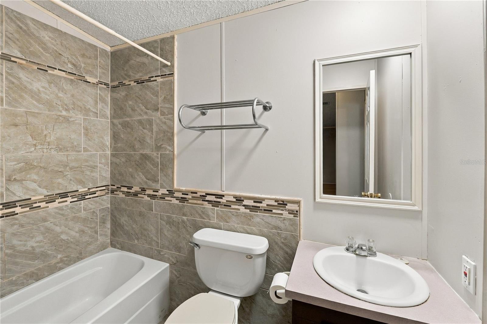 8611 COUNTY LINE RD — photo 22