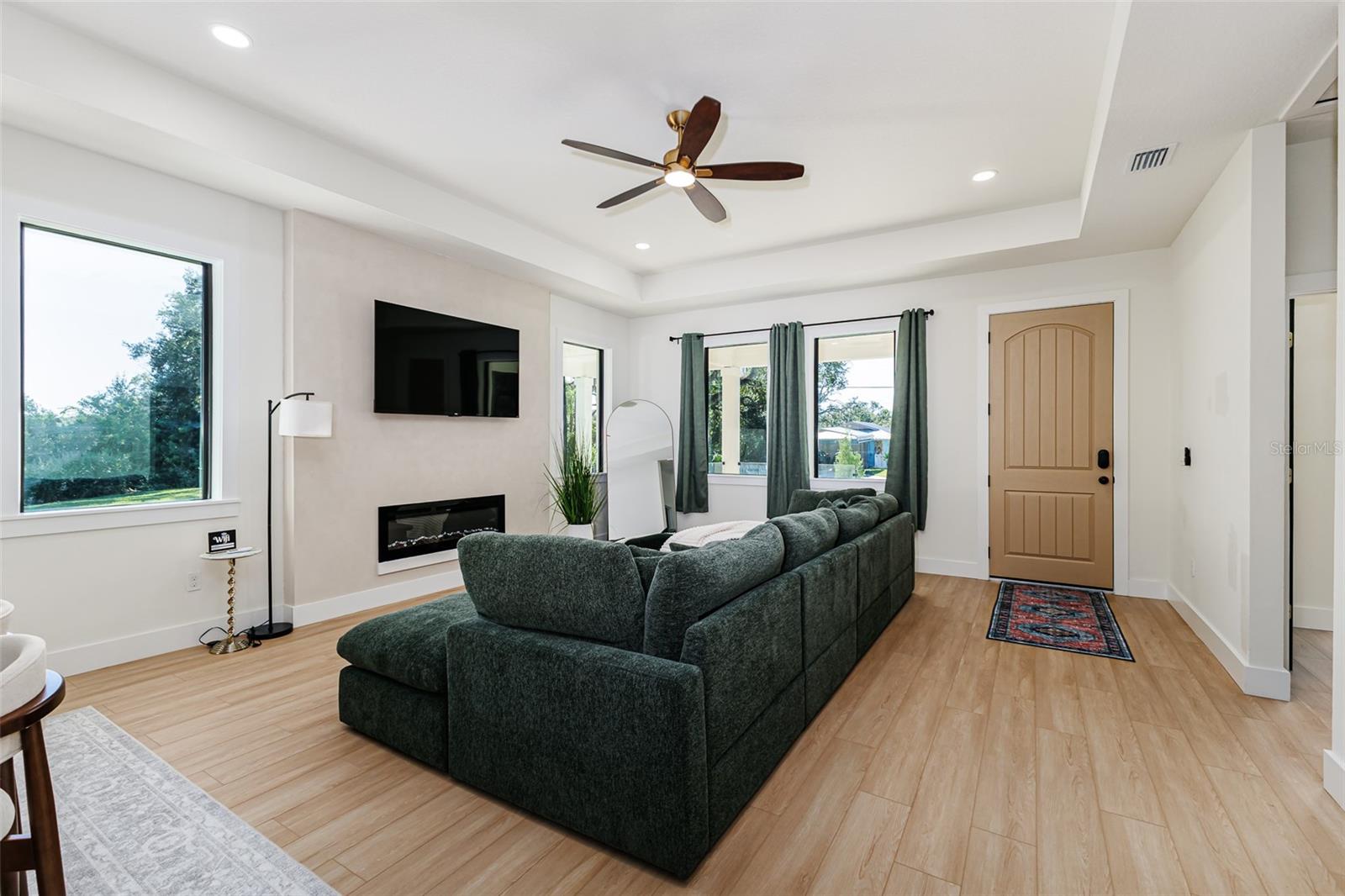 7901 N GREENWOOD AVE — photo 23