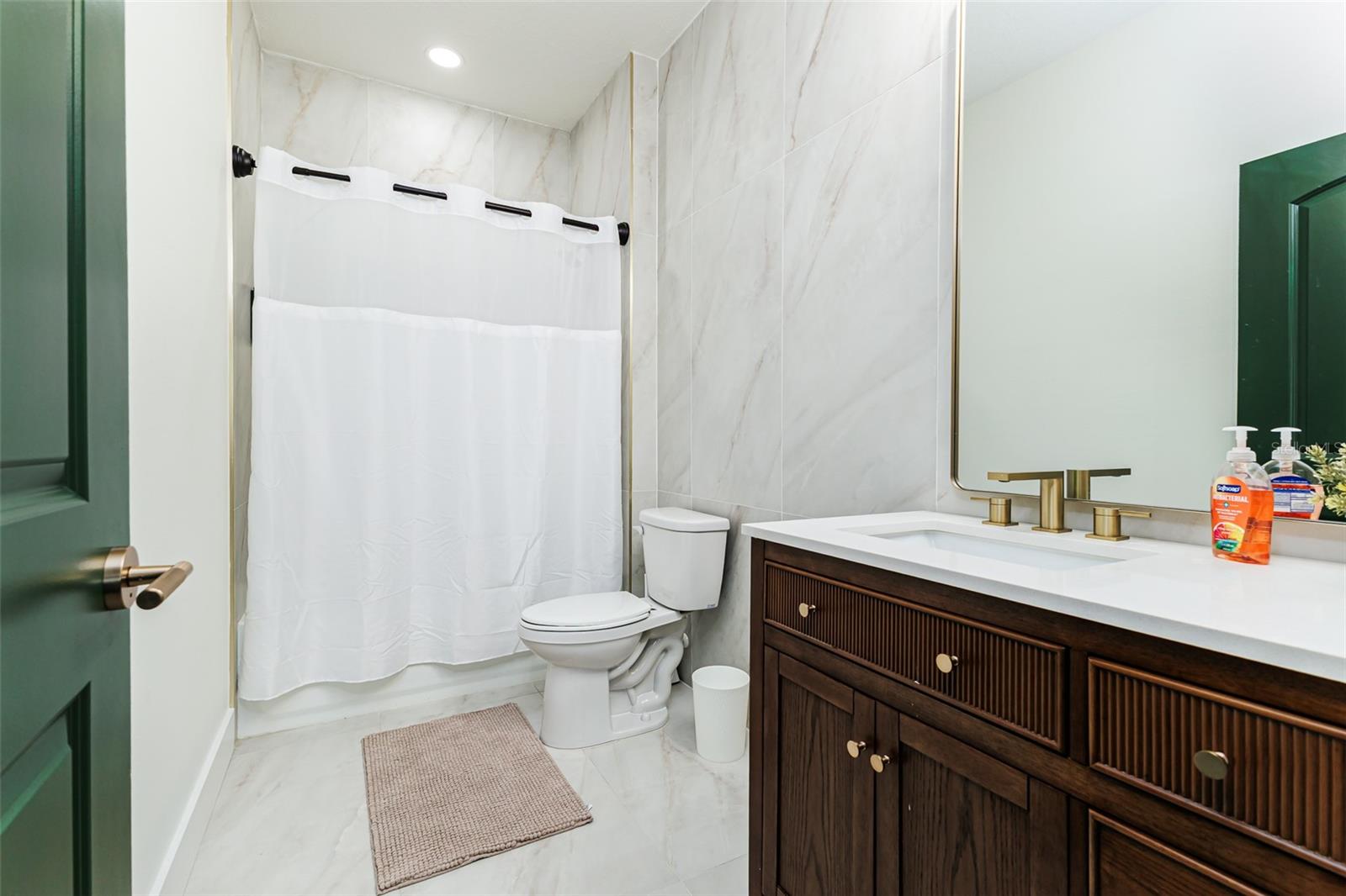 7901 N GREENWOOD AVE — photo 35