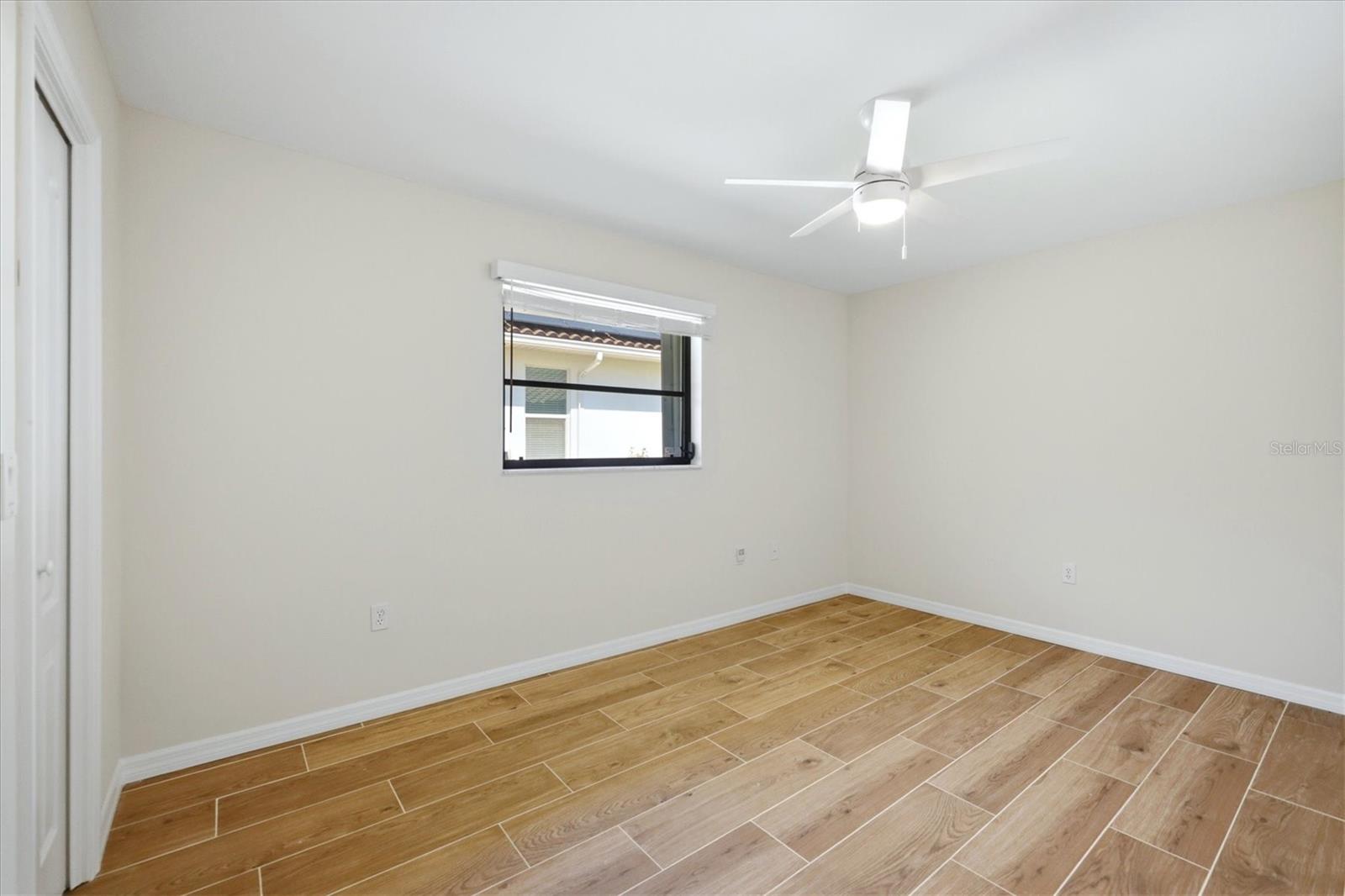 620 HIBISCUS DR — photo 25
