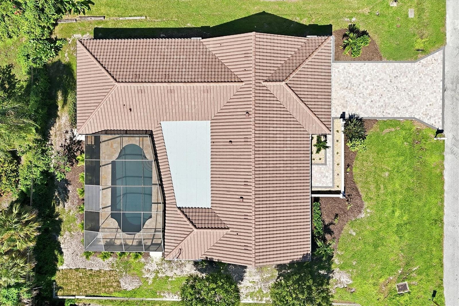 620 HIBISCUS DR — photo 32