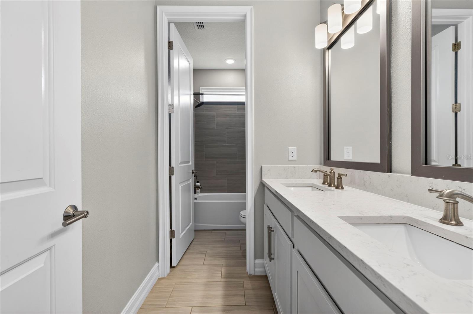 4588 SAN MARTINO DR — photo 37