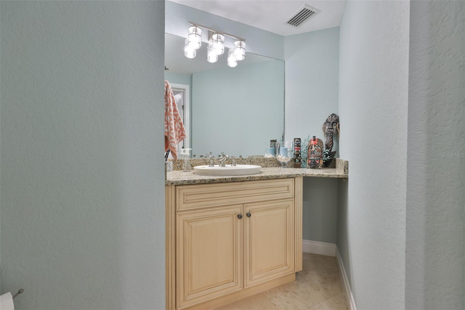 14 SOMERSET ST #3C — photo 37