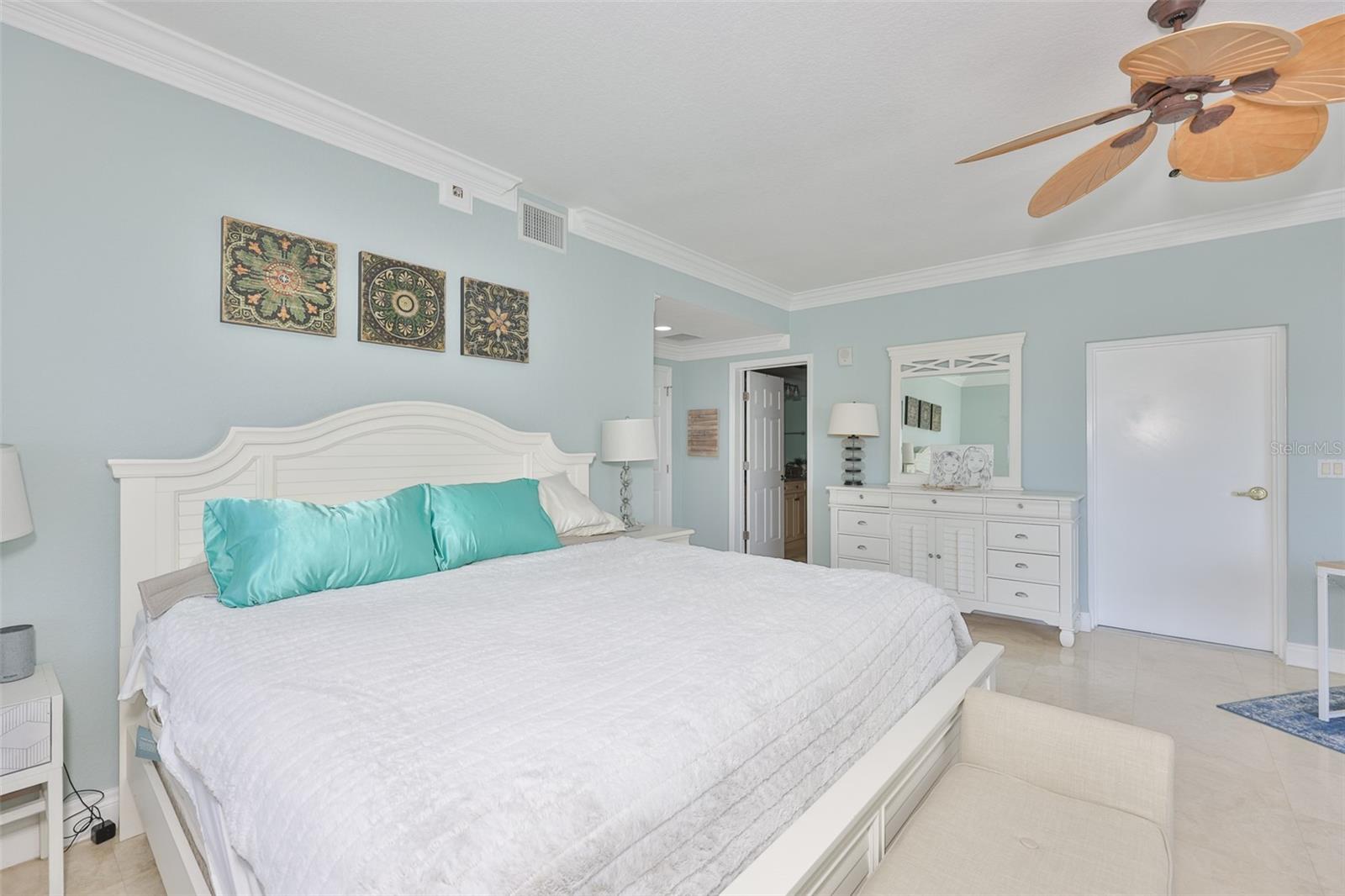 14 SOMERSET ST #3C — photo 24