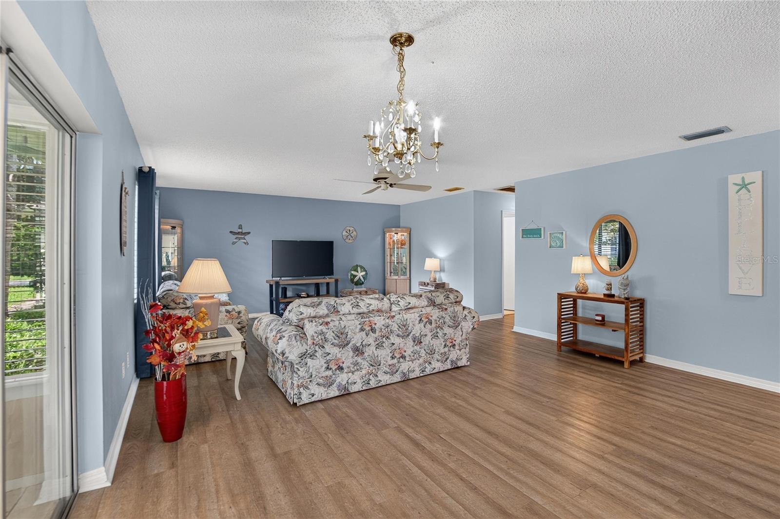2203 HIGHCLERE CIR #2203 — photo 5