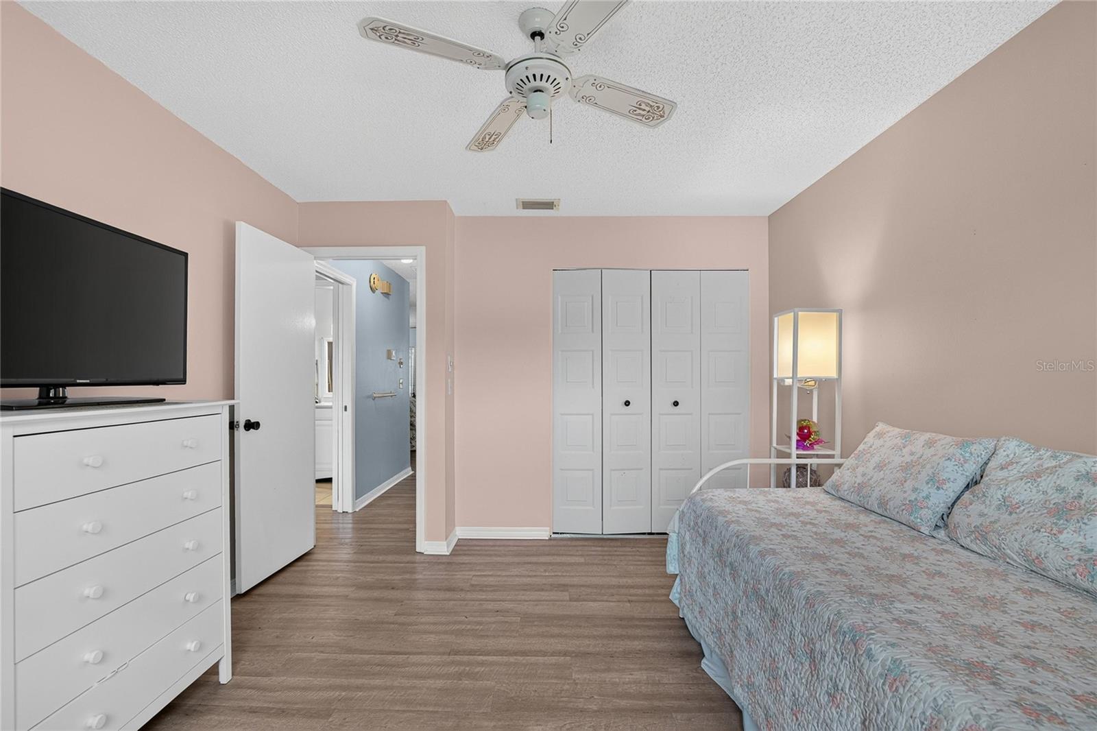 2203 HIGHCLERE CIR #2203 — photo 33