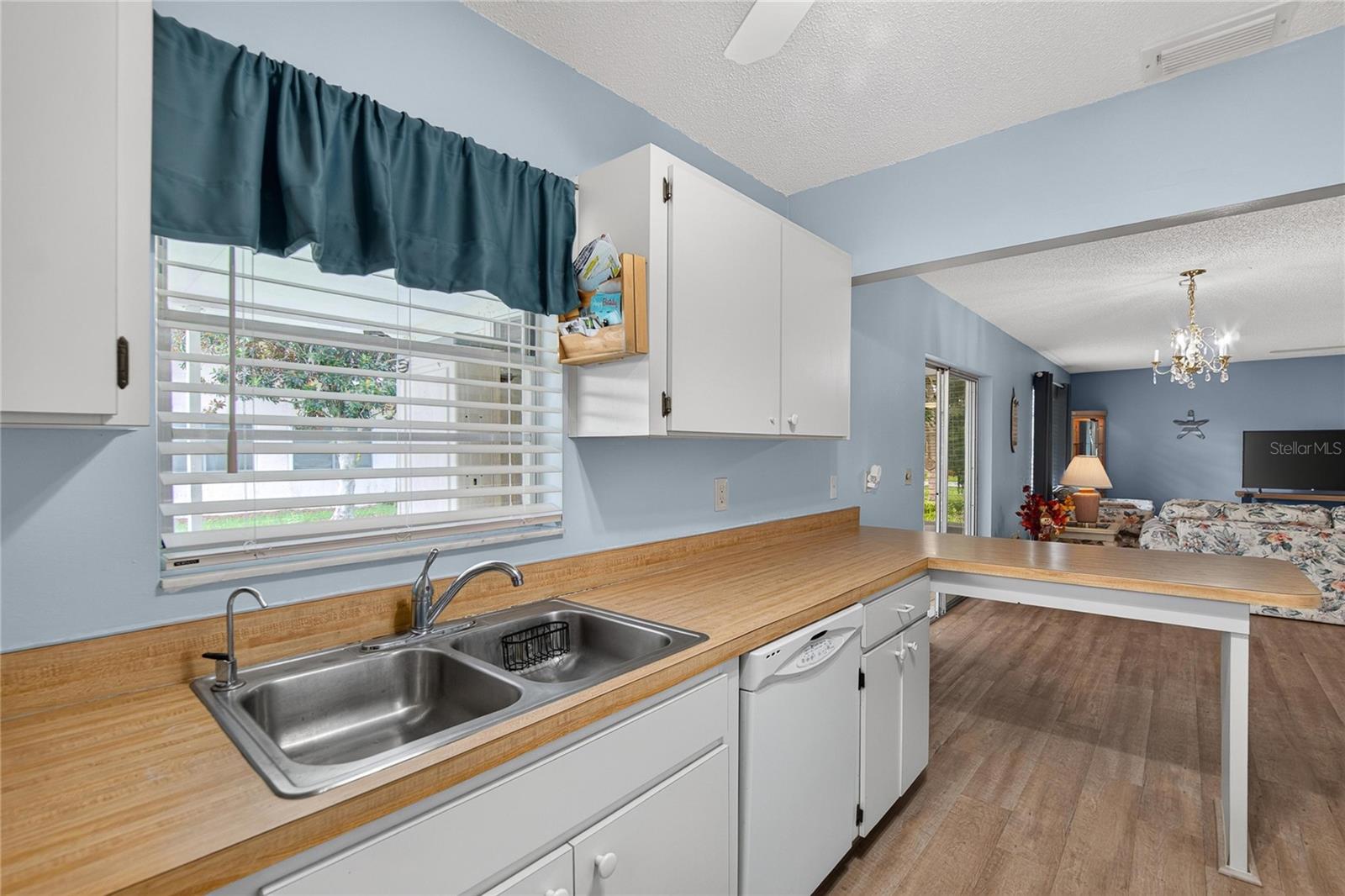 2203 HIGHCLERE CIR #2203 — photo 19