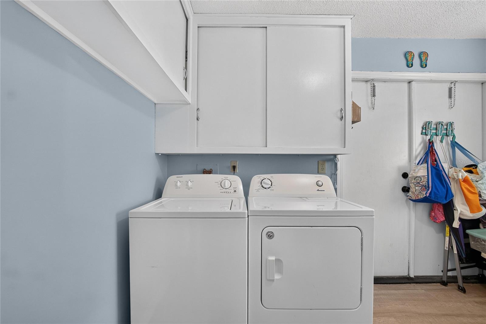 2203 HIGHCLERE CIR #2203 — photo 35