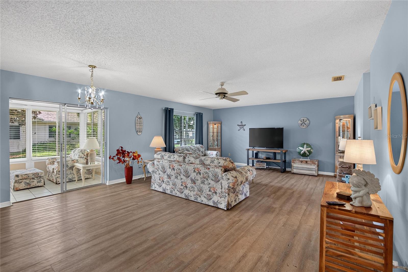 2203 HIGHCLERE CIR #2203 — photo 7