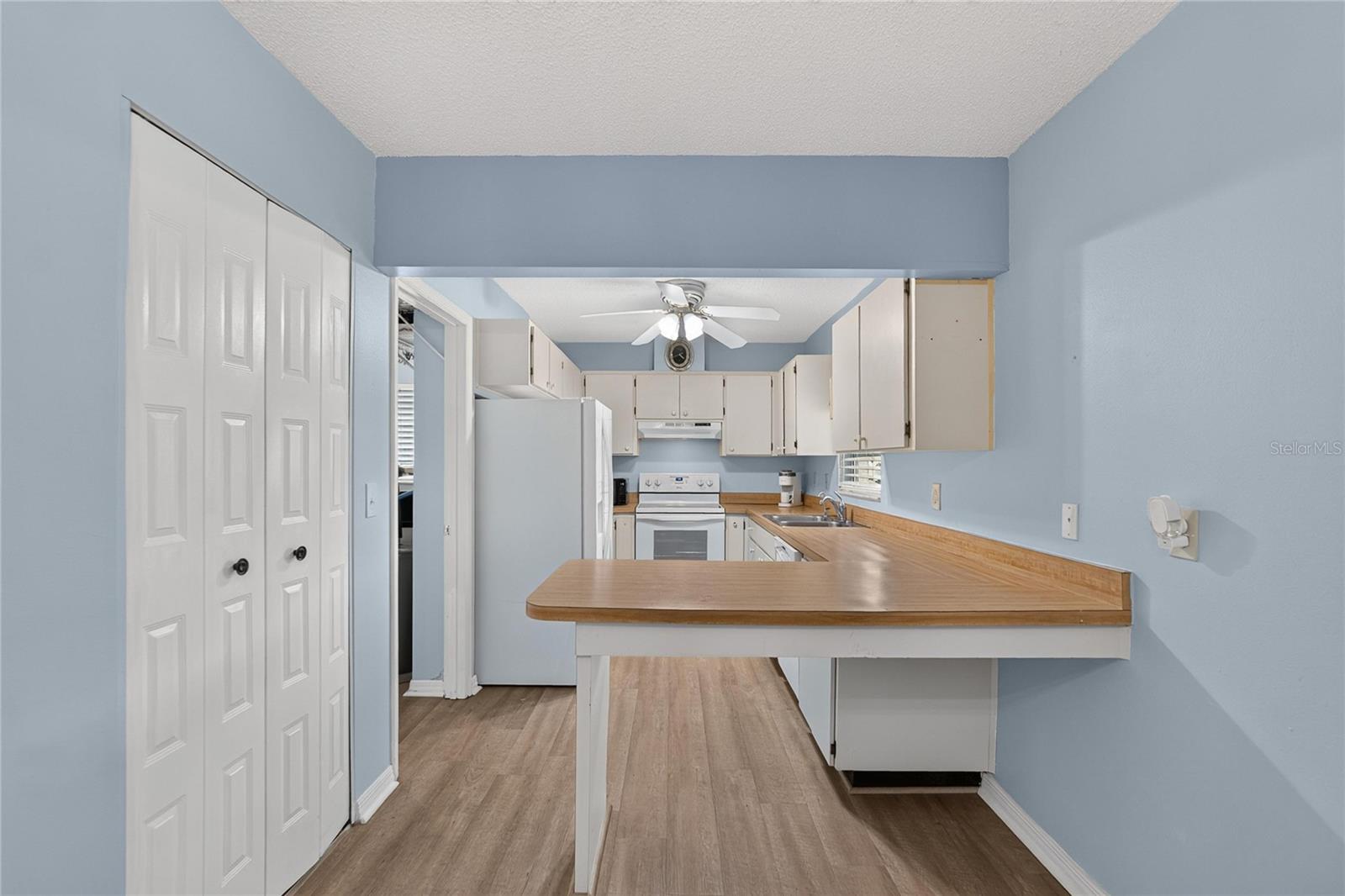 2203 HIGHCLERE CIR #2203 — photo 15