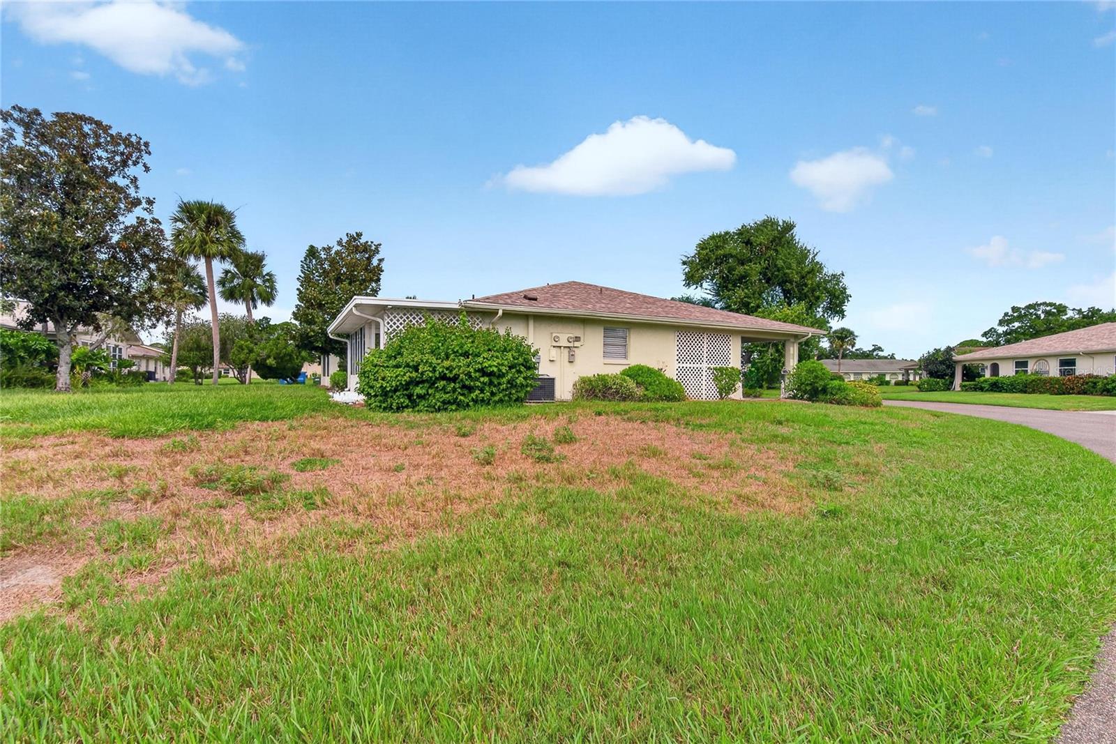 2203 HIGHCLERE CIR #2203 — photo 45