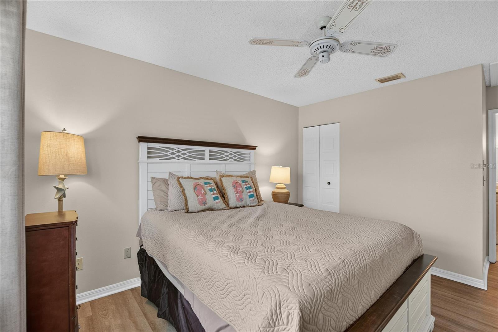 2203 HIGHCLERE CIR #2203 — photo 22