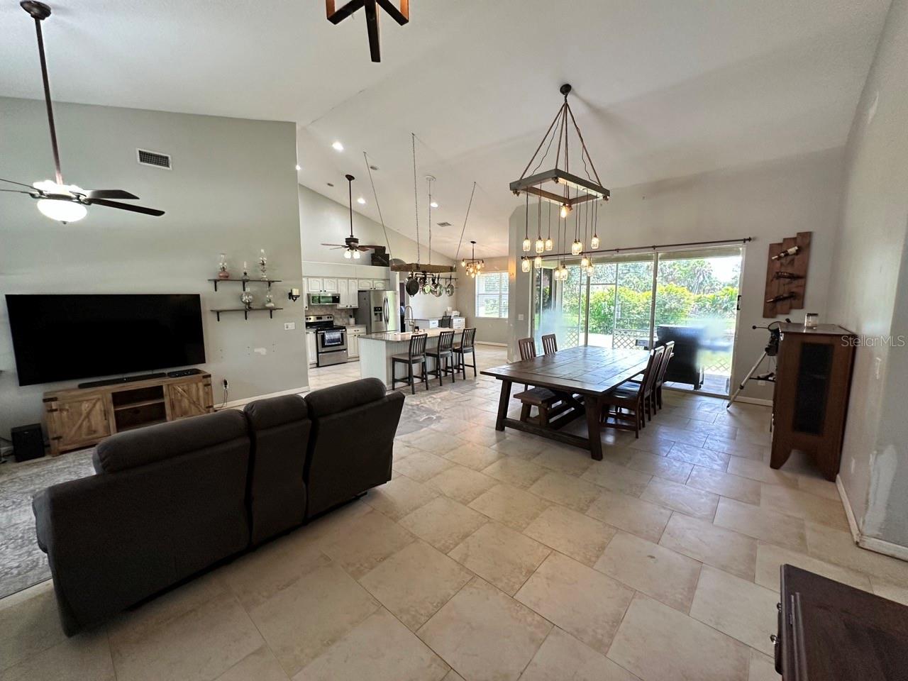 4288 LOBELIA ST — photo 3