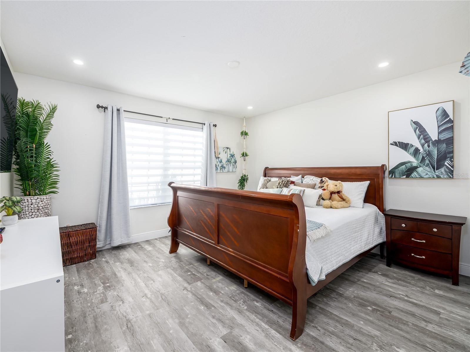 4015 DUKE FIRTH ST — photo 30