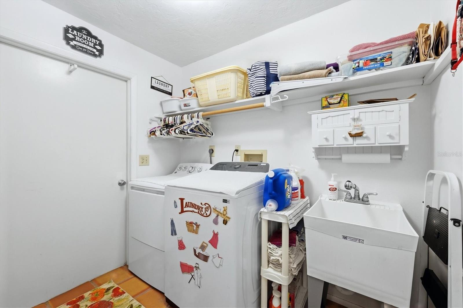 7963 N LEEWYNN DR — photo 24