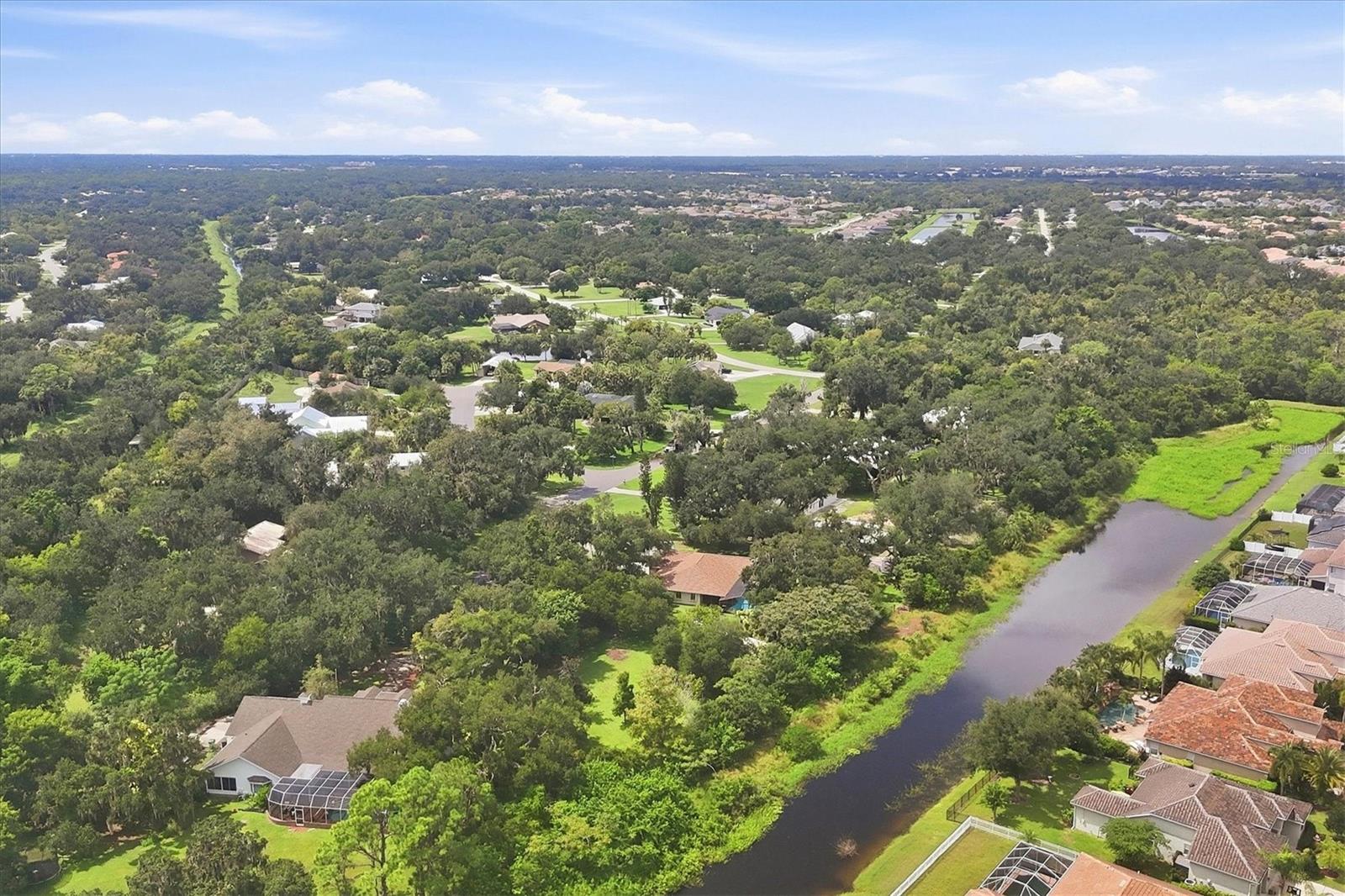 7963 N LEEWYNN DR — photo 37