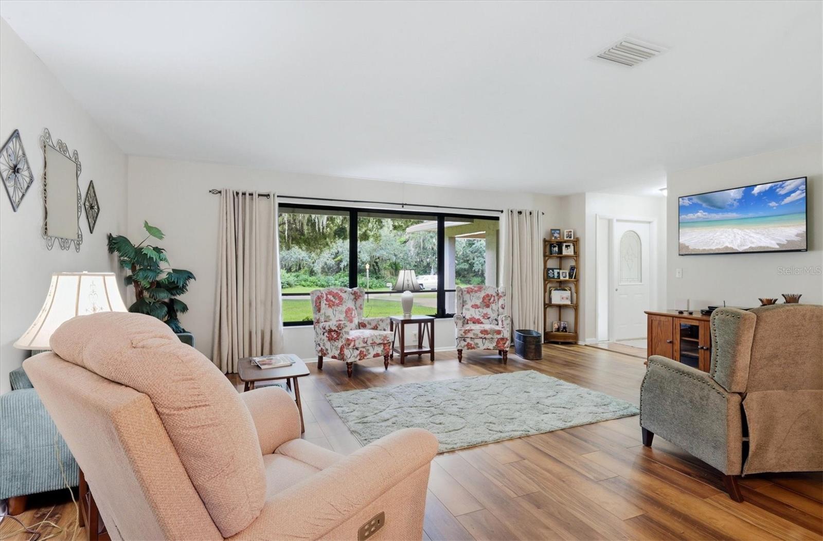 7963 N LEEWYNN DR — photo 9