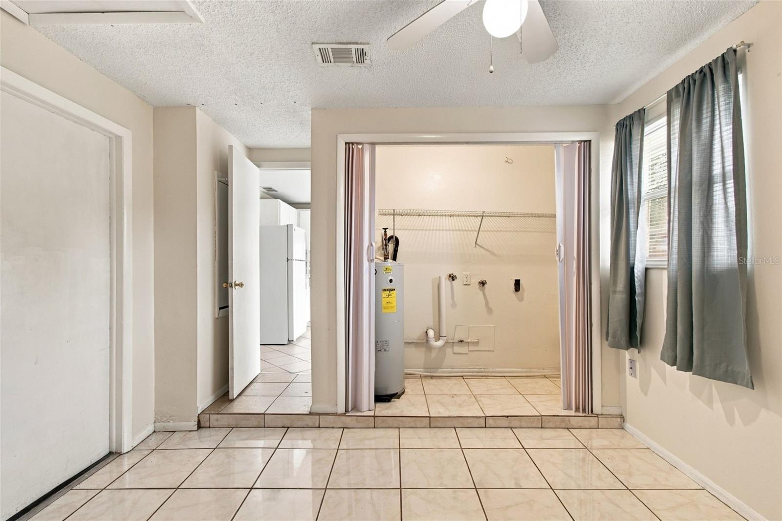 8406 WILLOW FOREST CT — photo 23