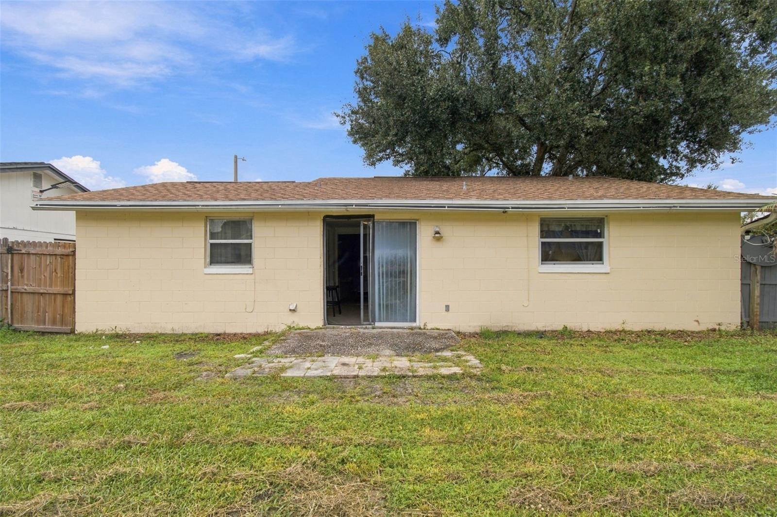 8406 WILLOW FOREST CT — photo 33