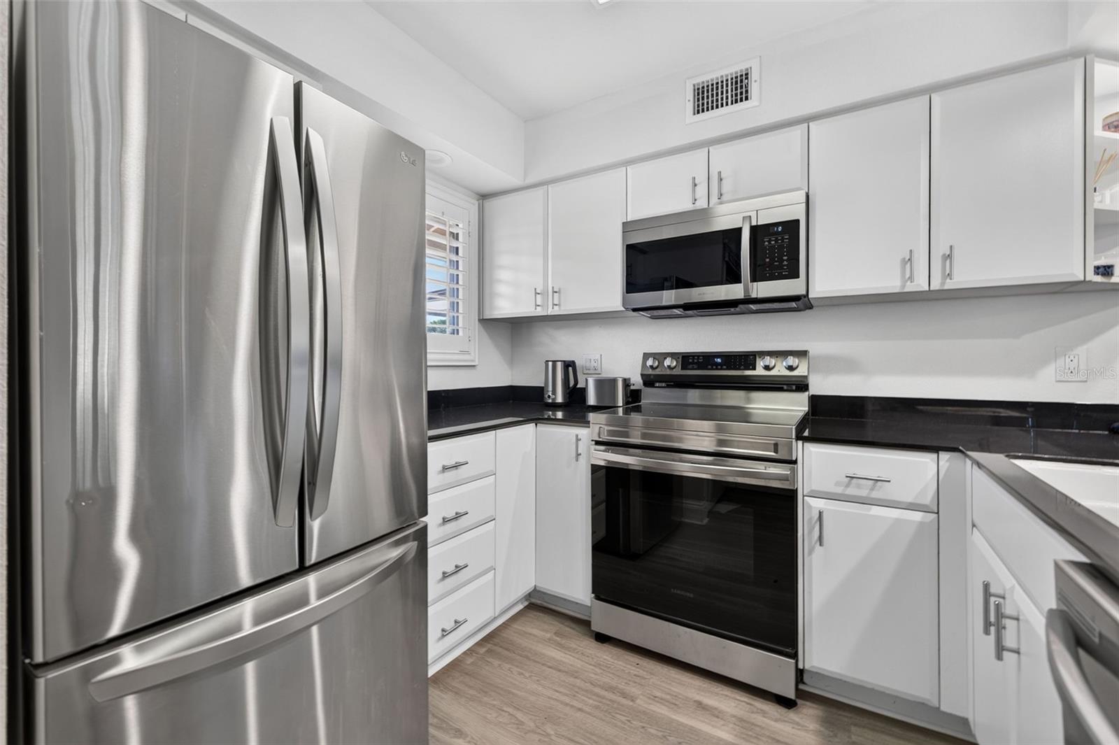 29129 BAY HOLLOW DR #3204/3206 — photo 14