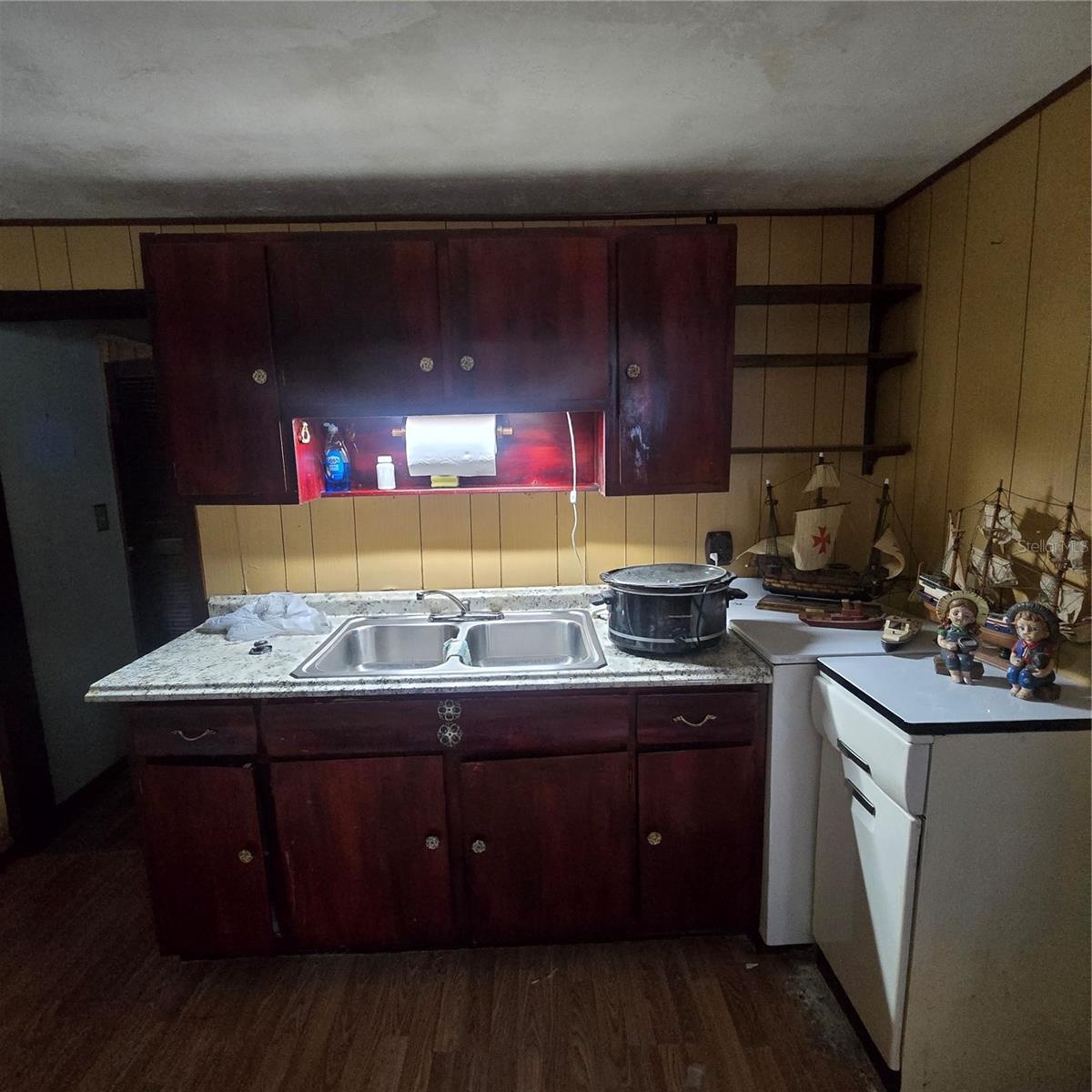 304 PALM AVE — photo 8