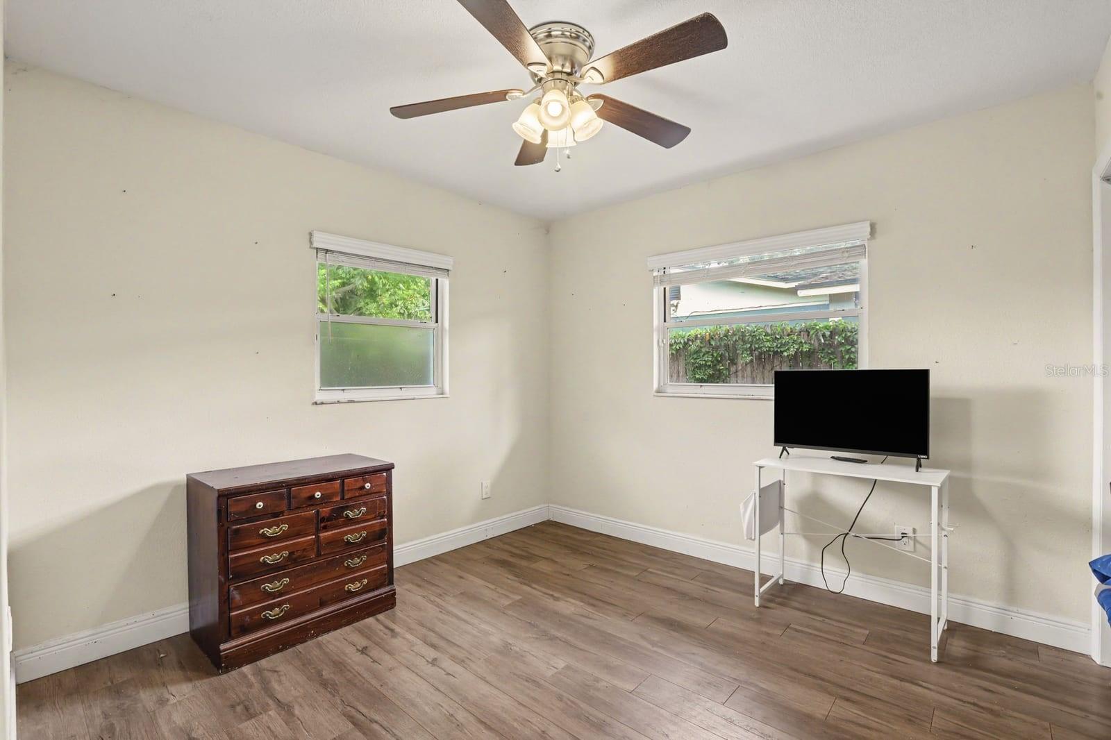 2117 MARY SUE ST — photo 9