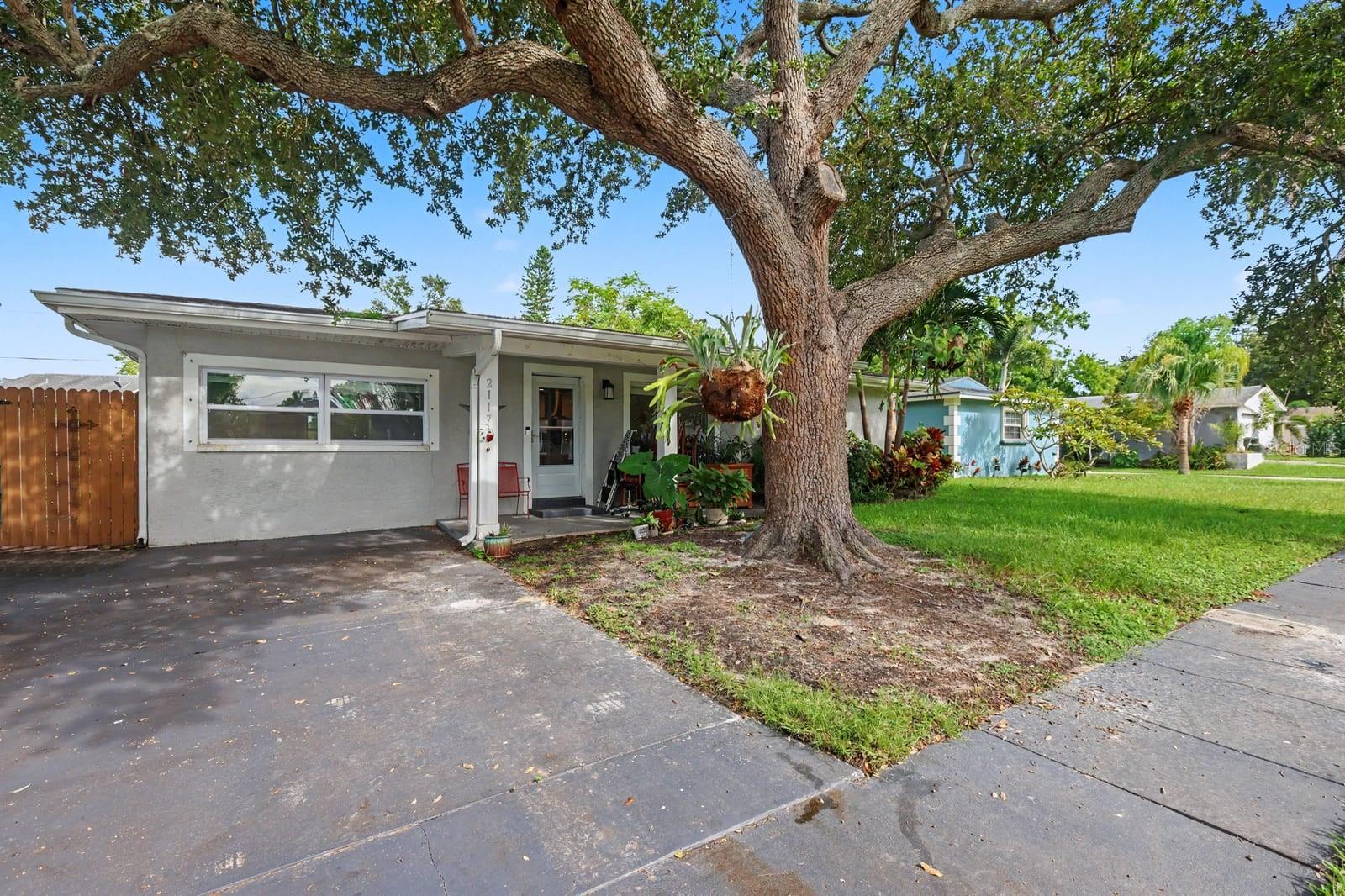 2117 MARY SUE ST — photo 30