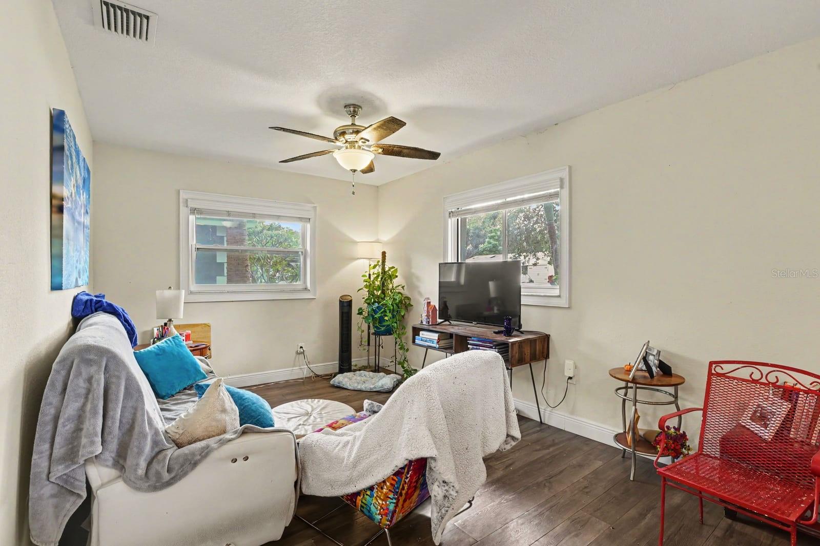 2117 MARY SUE ST — photo 15