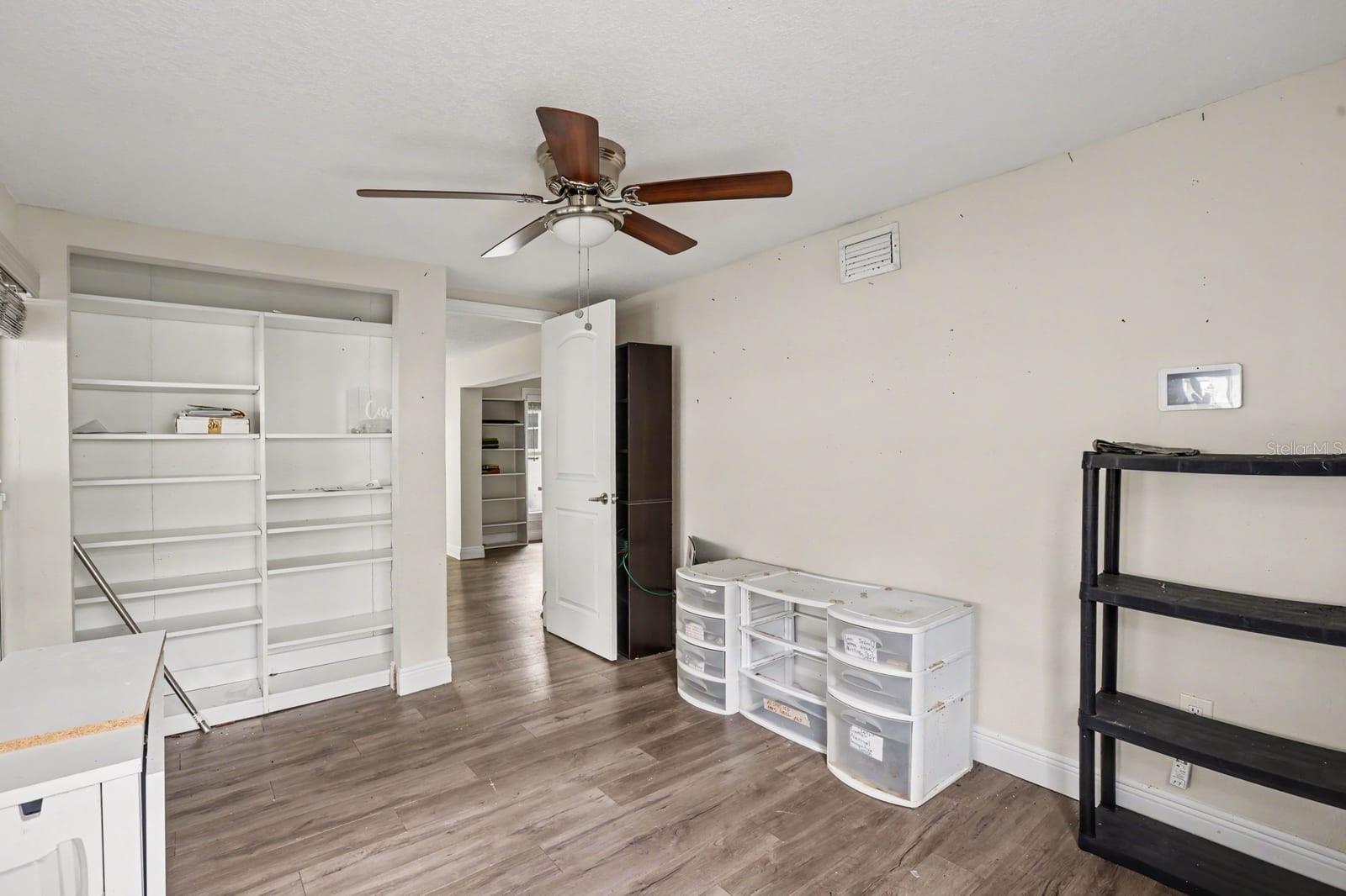 2117 MARY SUE ST — photo 24