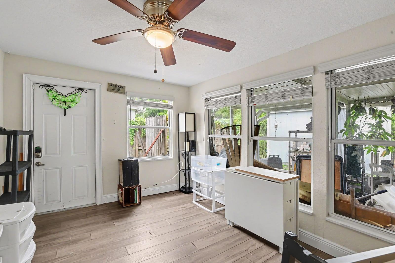2117 MARY SUE ST — photo 21