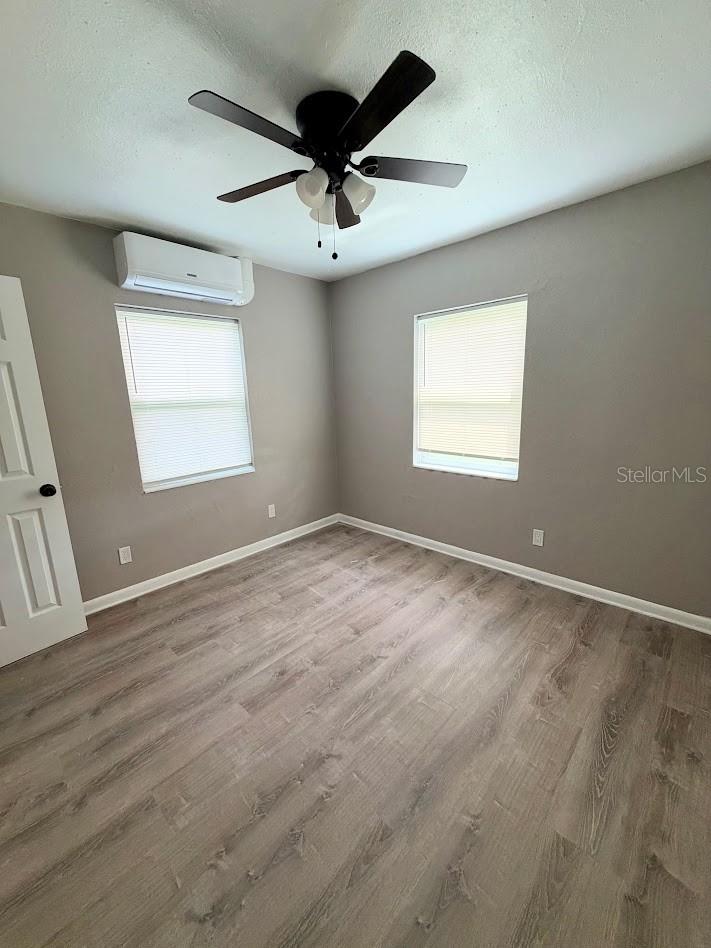 704 E RICHMERE ST — photo 9