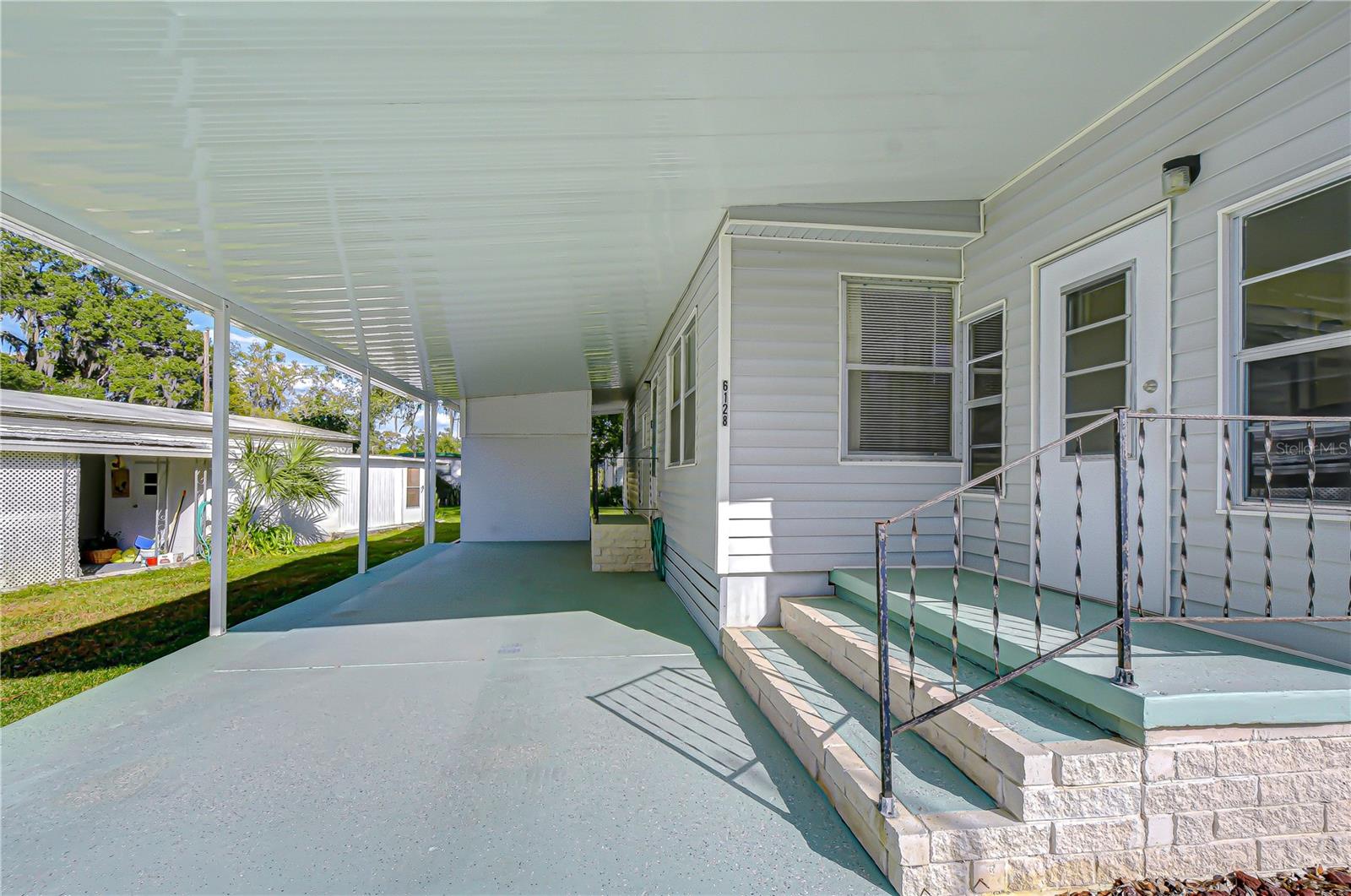6128 RIDGEWOOD DR — photo 27