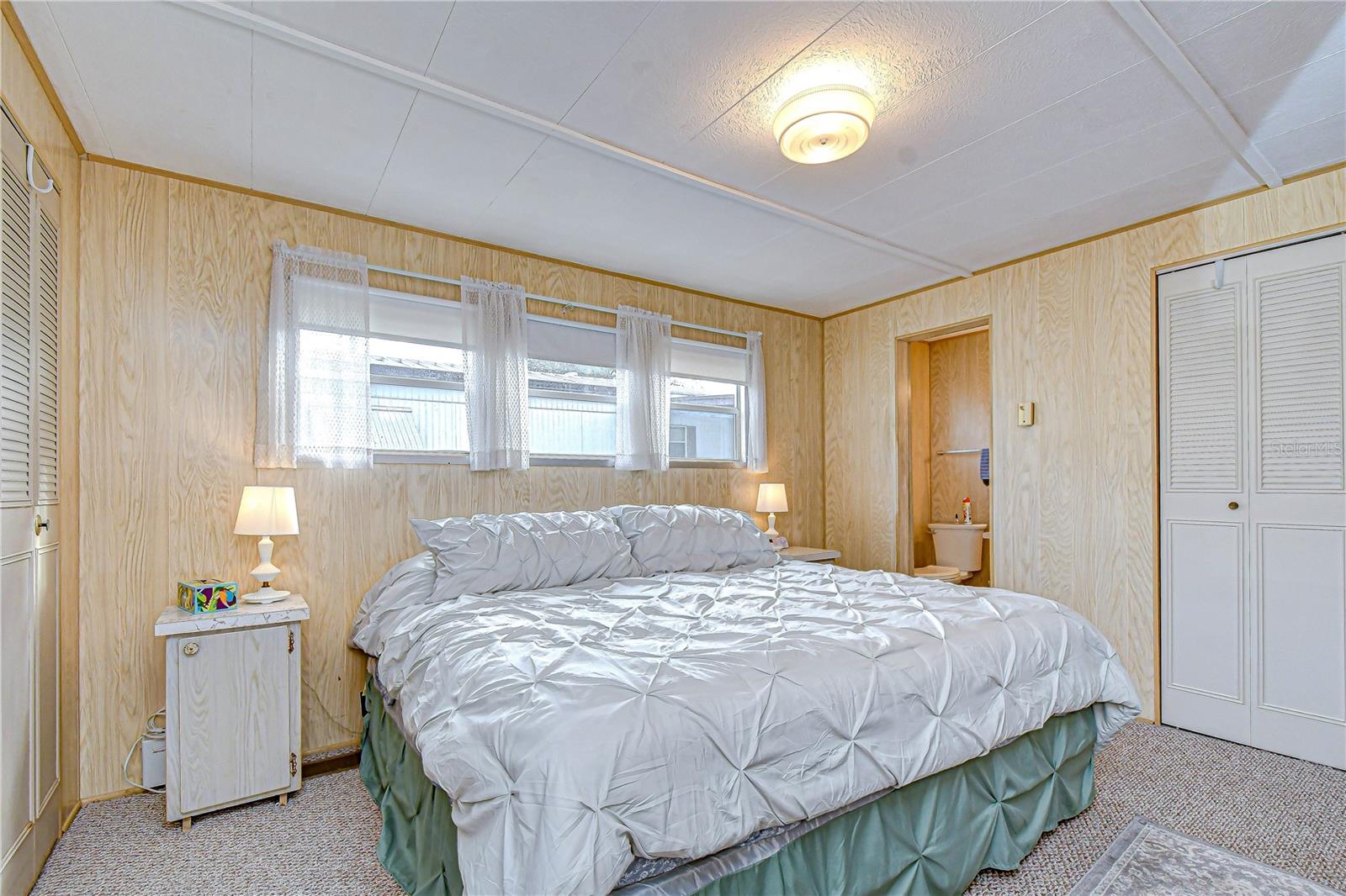 6128 RIDGEWOOD DR — photo 15