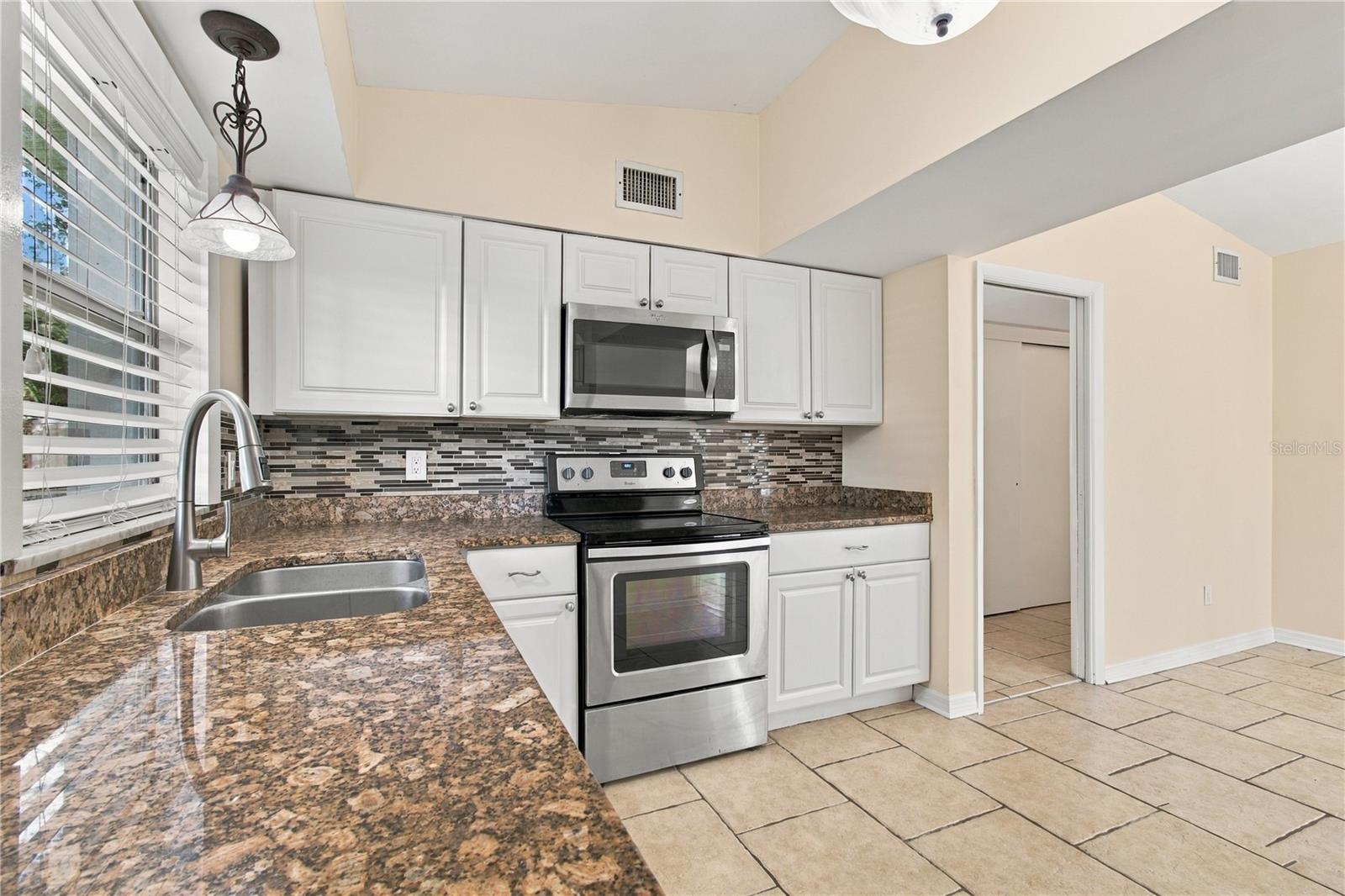 10312 LAKE CARROLL WAY — photo 17